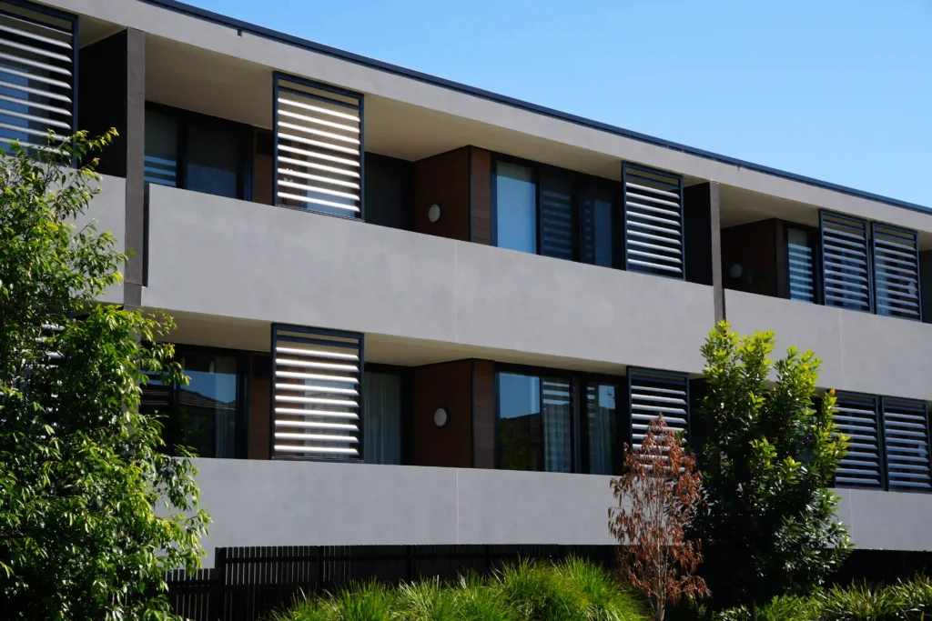 Montane Apartments