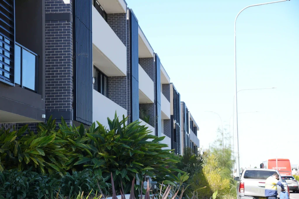 Montane Apartments