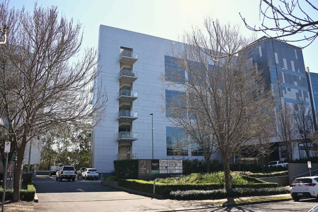 2 Burbank Place